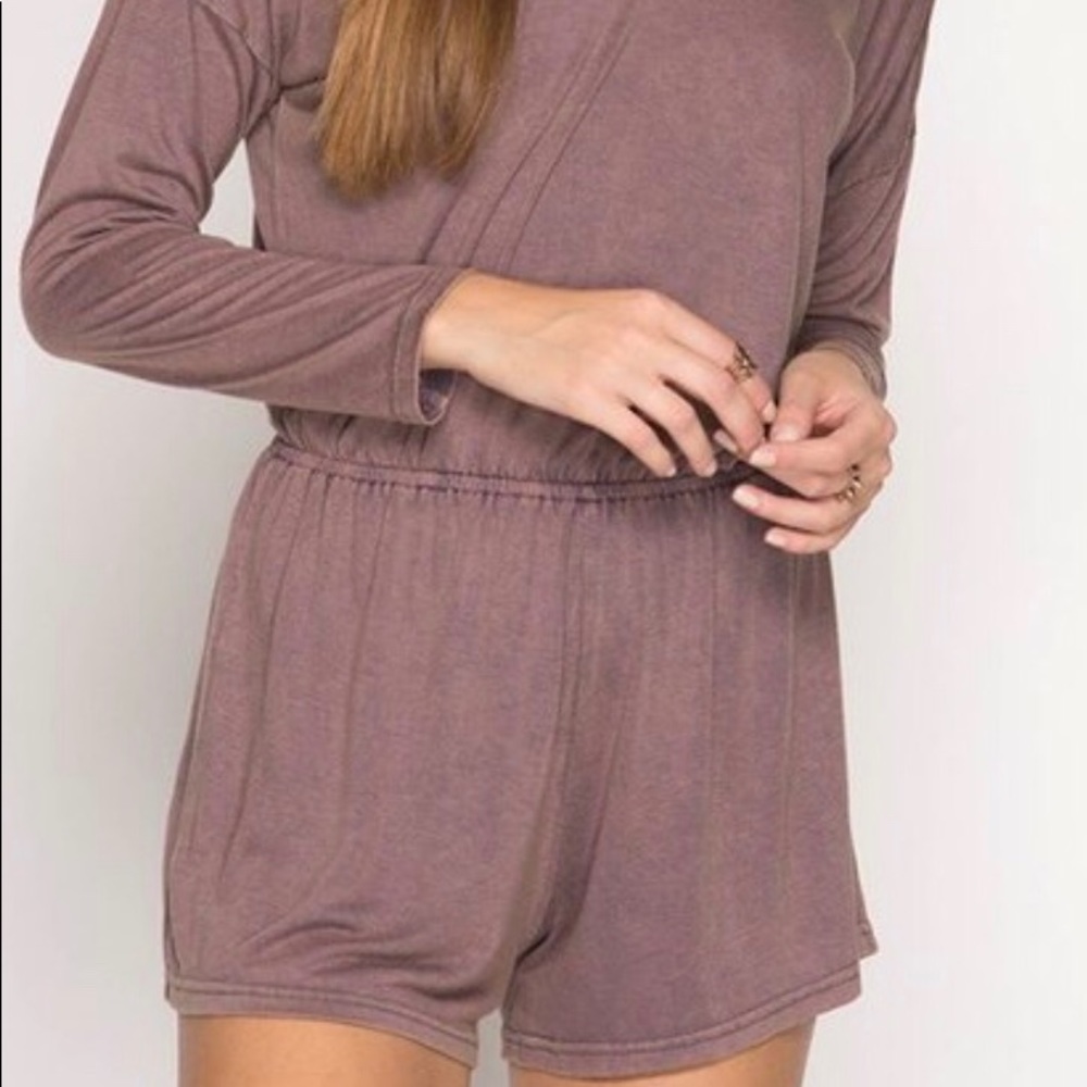 romper - Picture 2 of 3